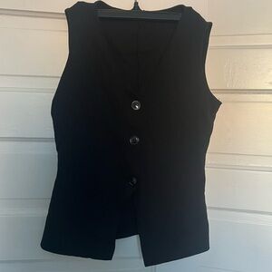 Black Button-Up Vest Tip size medium